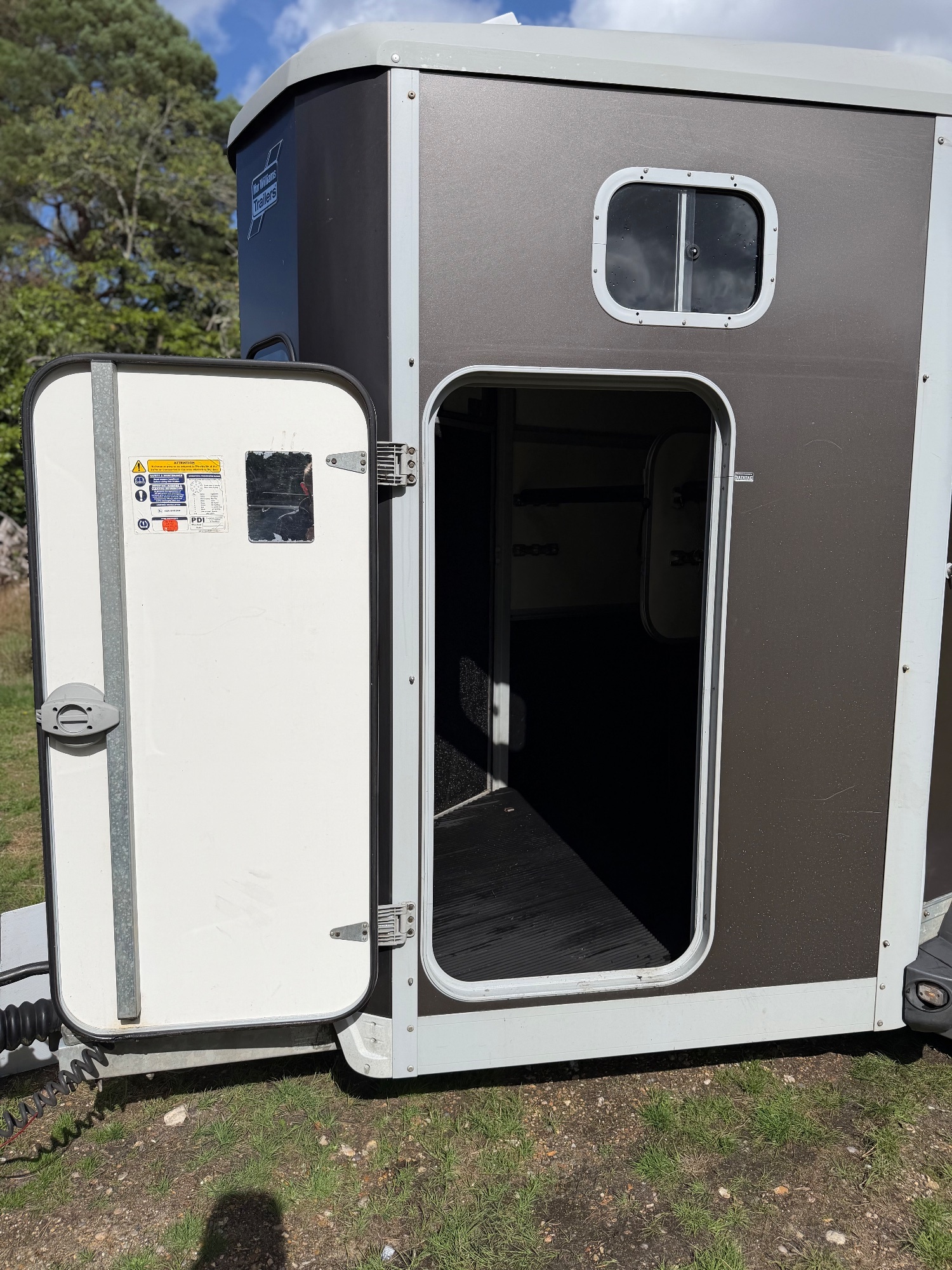 Horse Trailers - Ifor Williams HB511  Horse Trailer