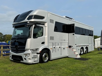 Cooke Platinum  Horsebox