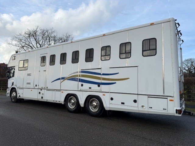 Horseboxes Over 7.6 Tonnes - Sovereign 340 Scania Horsebox