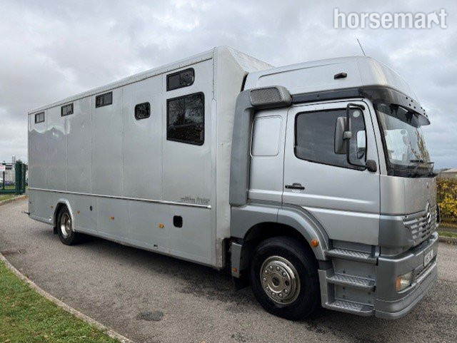 Horseboxes Over 7.6 Tonnes - Prater  Mercedes-Benz Horsebox in 