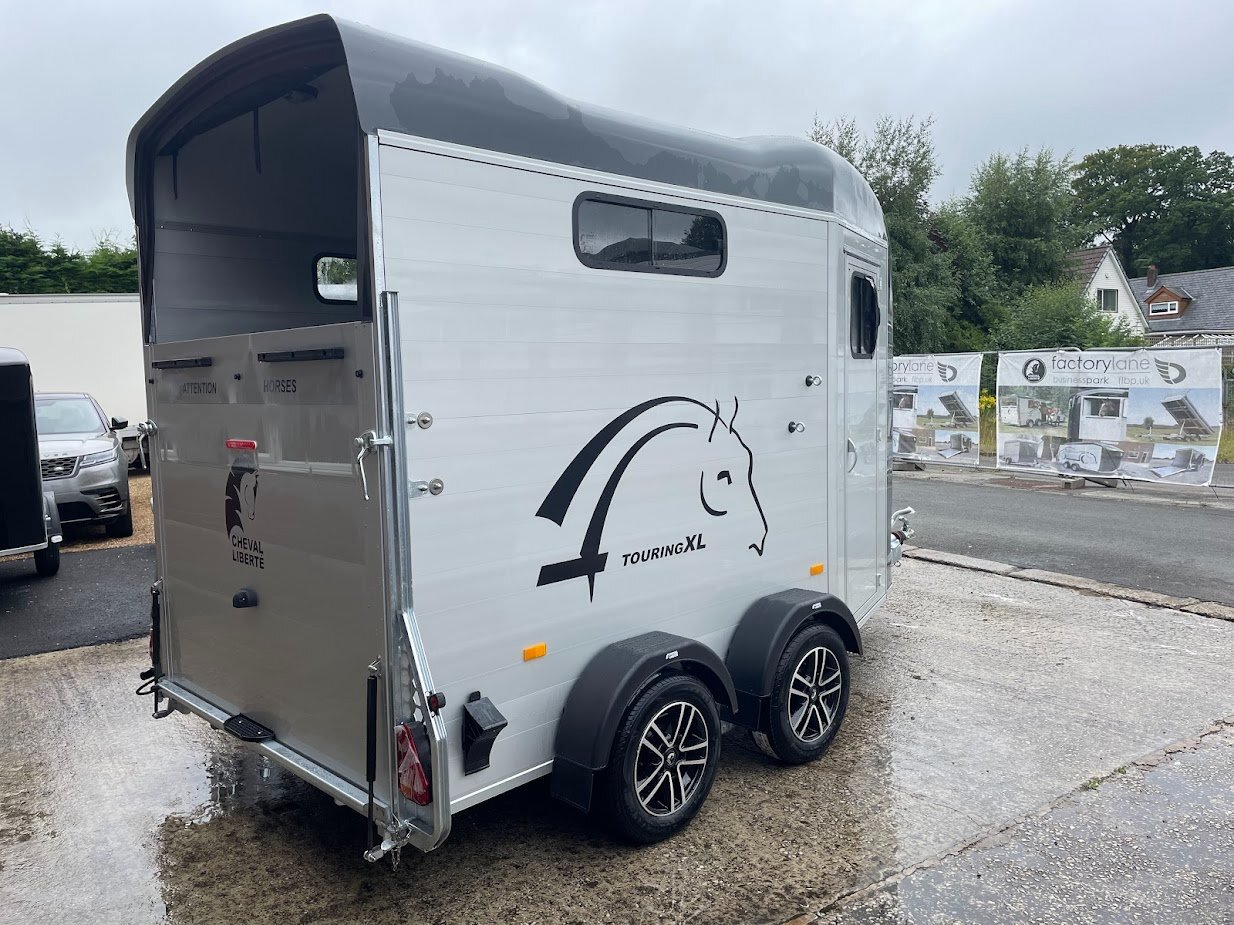 Cheval Liberte Touring XL   Horse Trailer 