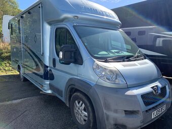 Peugeot Boxer Horsebox