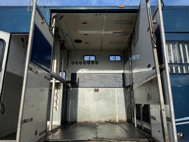 Whittaker  Scania Horsebox - Horseboxes Over 7.6 Tonnes