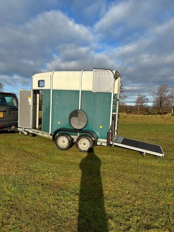 2006 Ifor Williams HB401 Horse Trailer