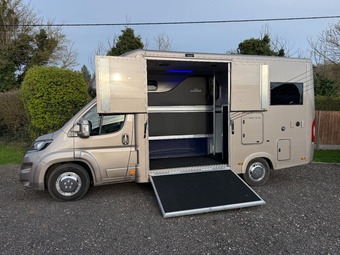 I.C.E Dynamic Peugeot Horsebox