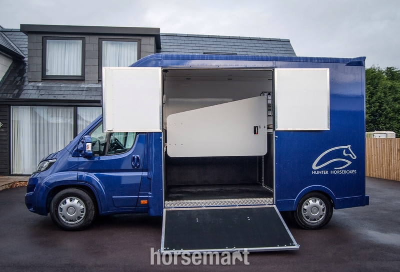 OTHER Peugeot Horsebox - Horseboxes Up to 3.5 Tonnes in 