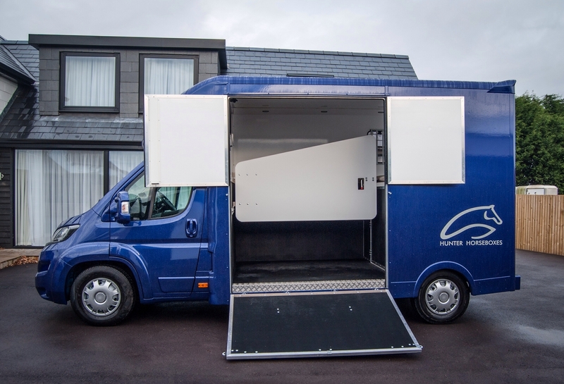 OTHER Peugeot Horsebox - Horseboxes Up to 3.5 Tonnes in 