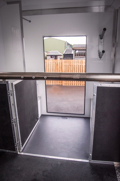 Horseboxes Up to 3.5 Tonnes - OTHER Peugeot Horsebox in 