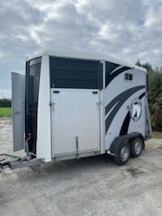  Equi-Trek Apollo Launch Edition  Horse Trailer
