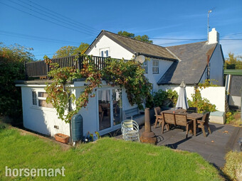 House Property for sale in Corfe Mullen