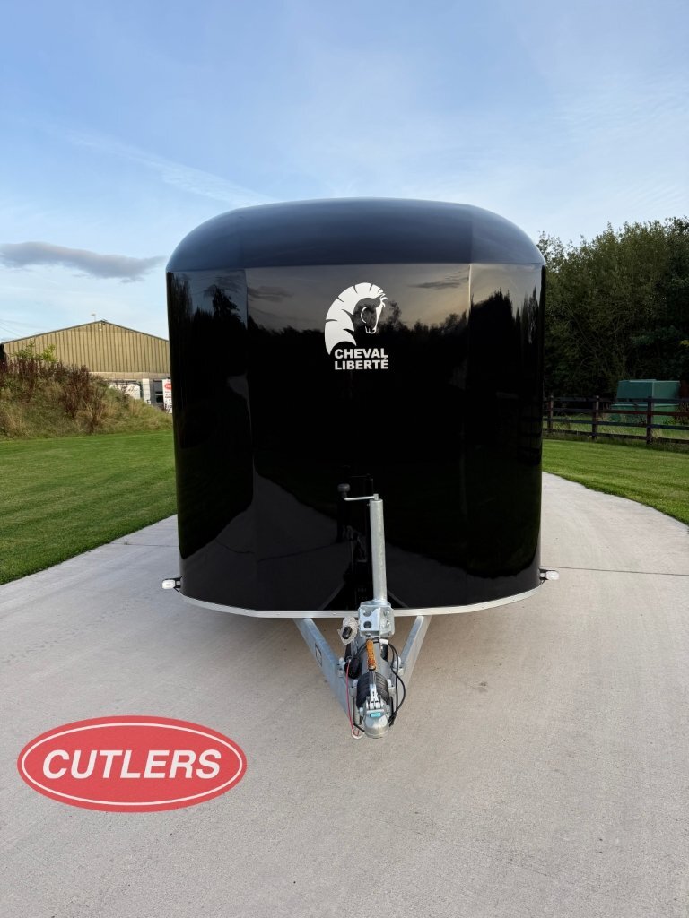  Cheval Liberte Maxi 3 Up to 3.5 tonnes Horse Trailer