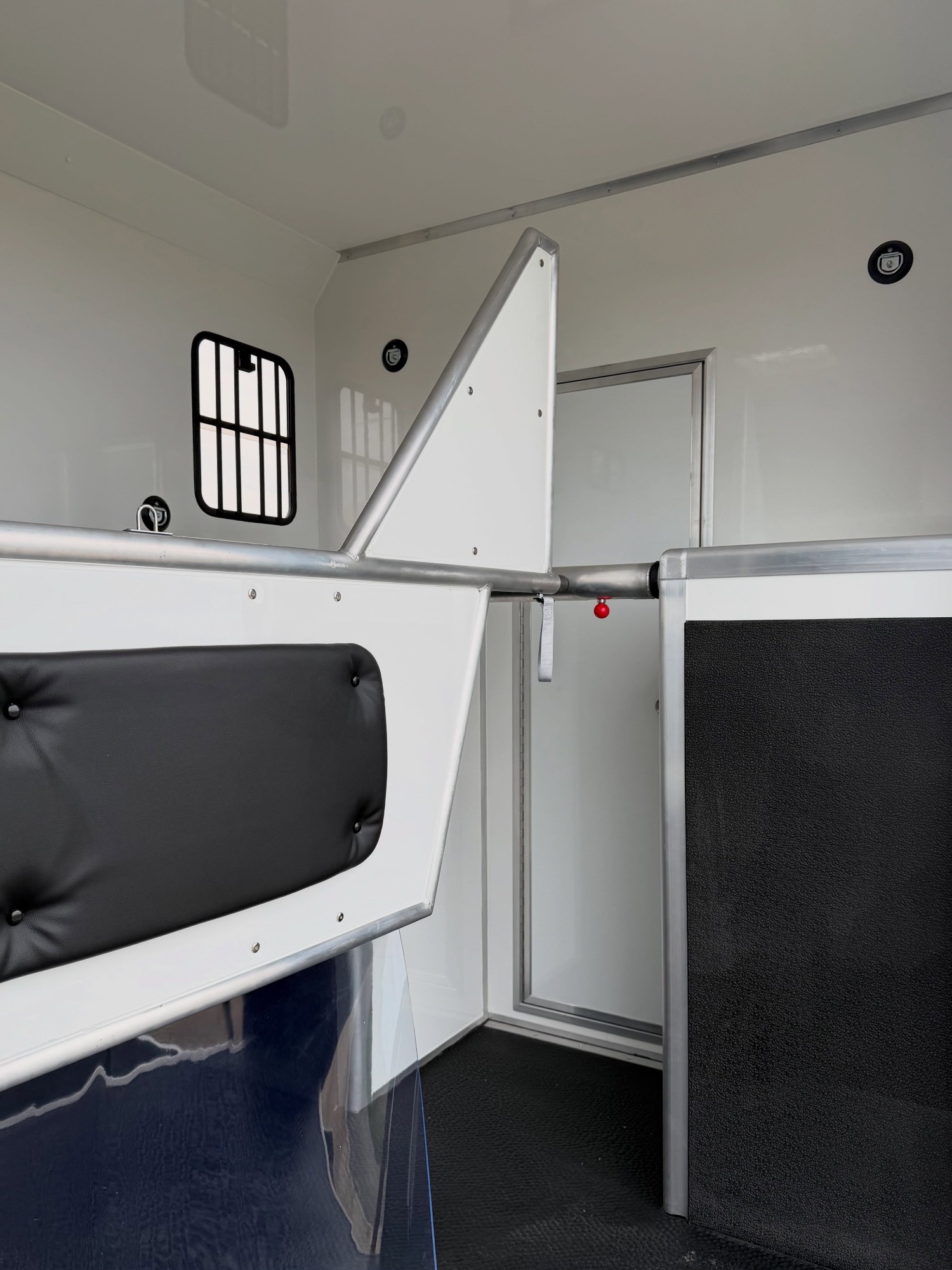 Horseboxes Up to 3.5 Tonnes - Owens Evolution | Porsche Crayon Grey | 73 Plate | 3.5T Vauxhall Movano Horsebox in 
