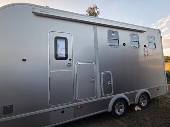 Ifor Williams Eventa L Gold Horse Trailer