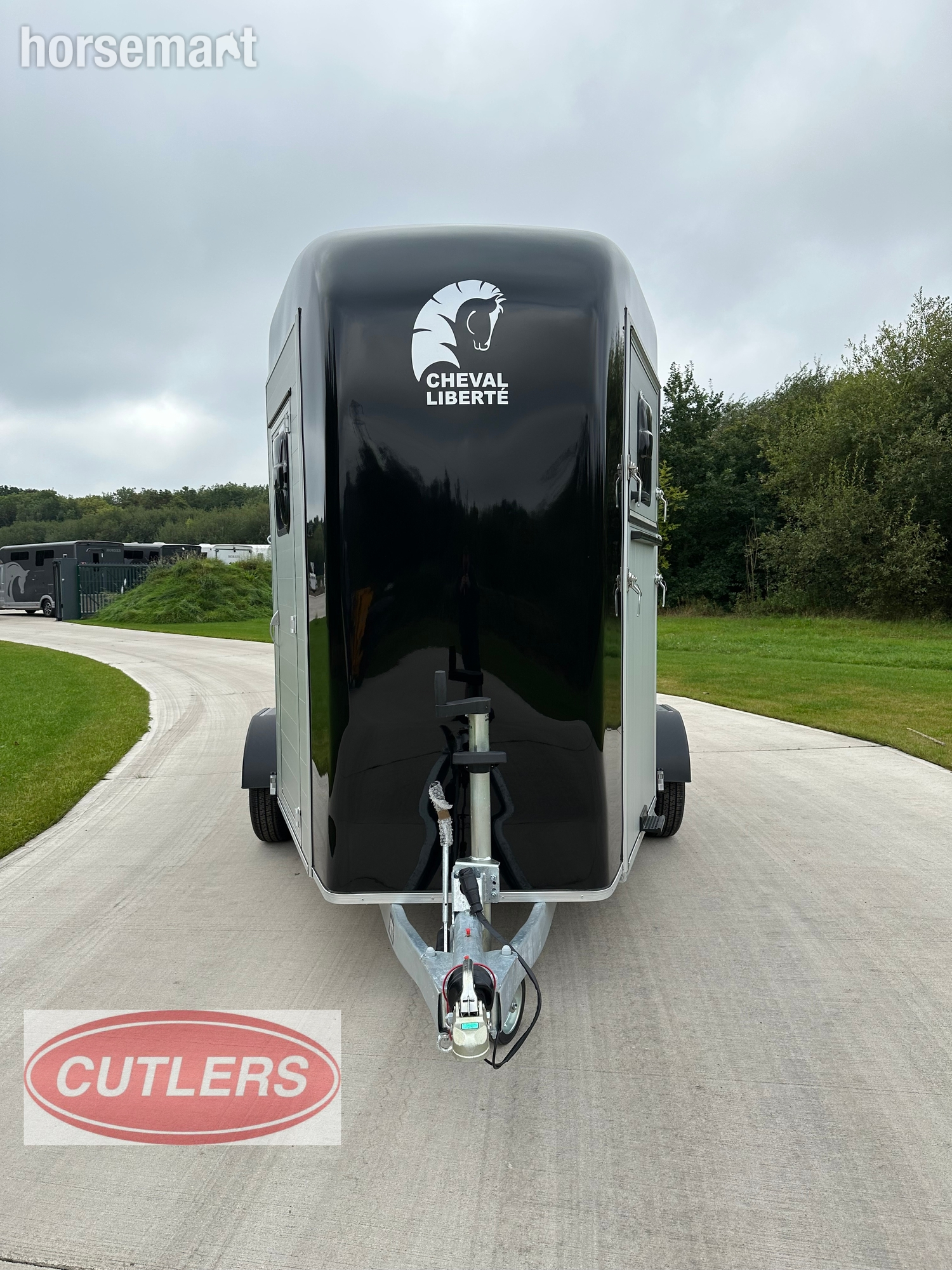  Cheval Liberte Touring XL  Horse Trailer
