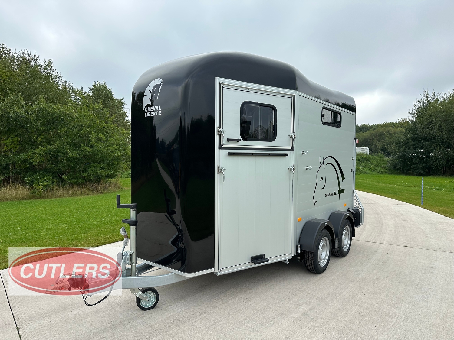 Cheval Liberte Touring XL  Horse Trailer - Horse Trailers in 