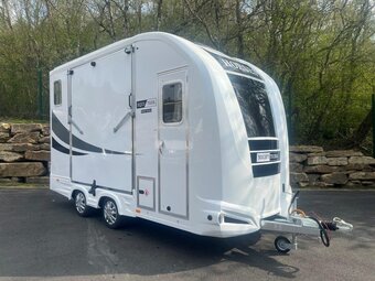Equi-Trek Night-Treka Horse Trailer