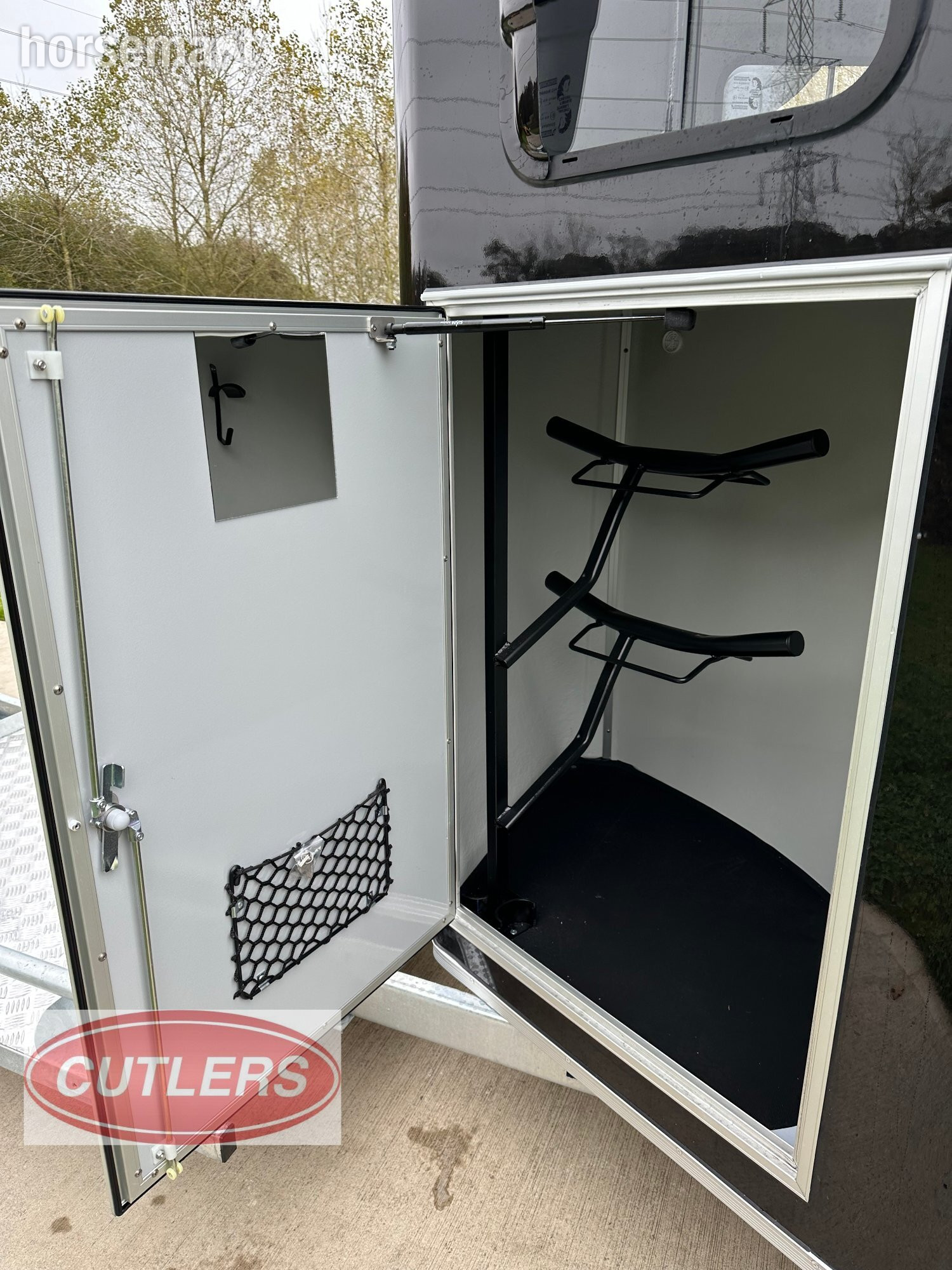 Horse Trailers - Cheval Liberte Gold Marathon  Horse Trailer in 