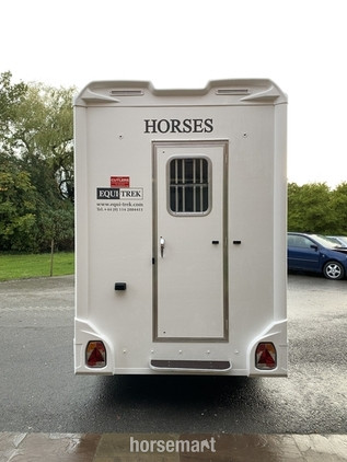 Equi-Trek Day-Treka Excel Up to 3.5 tonnes Horse Trailer - Horse Trailers