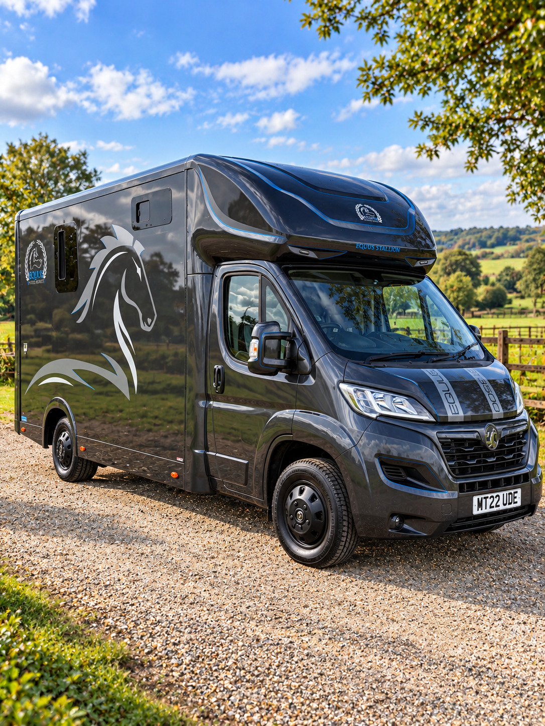Horseboxes Up to 3.5 Tonnes - Equus ST3500 Vauxhall Horsebox in 