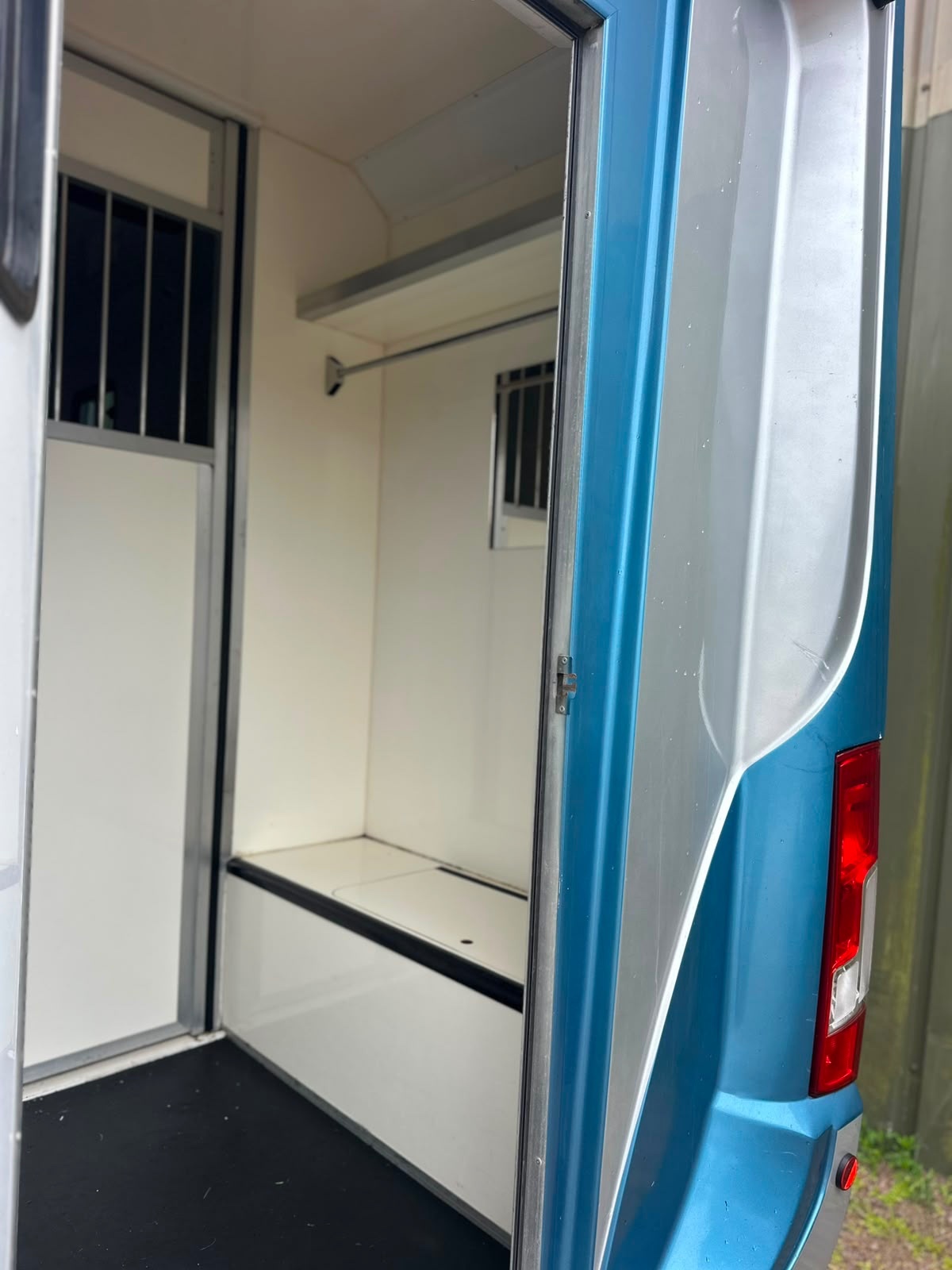 Foxy Stallion Lux Citroen Horsebox - Horseboxes Up to 3.5 Tonnes in 