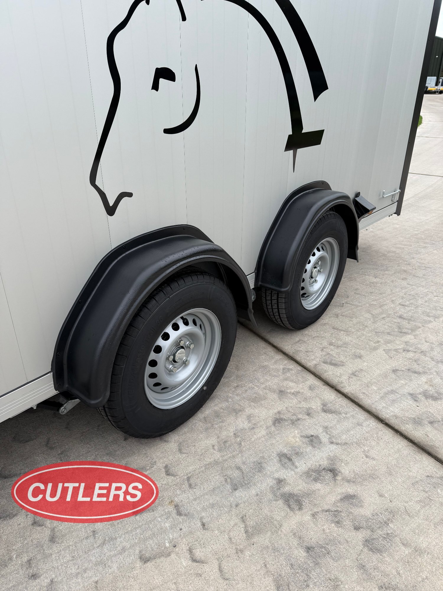 Cheval Liberte Maxi Living Signature  Horse Trailer - Horse Trailers in 