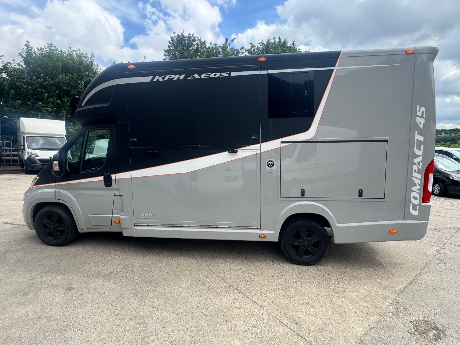 Kevin Parker Aeos Compact 45 Citroen Horsebox 