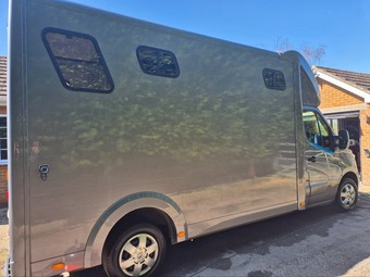 2020 Bloomfields Legacy S Horsebox