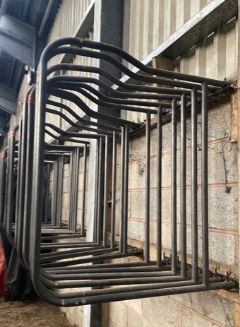 Quality Eight arm swing Rug Rails