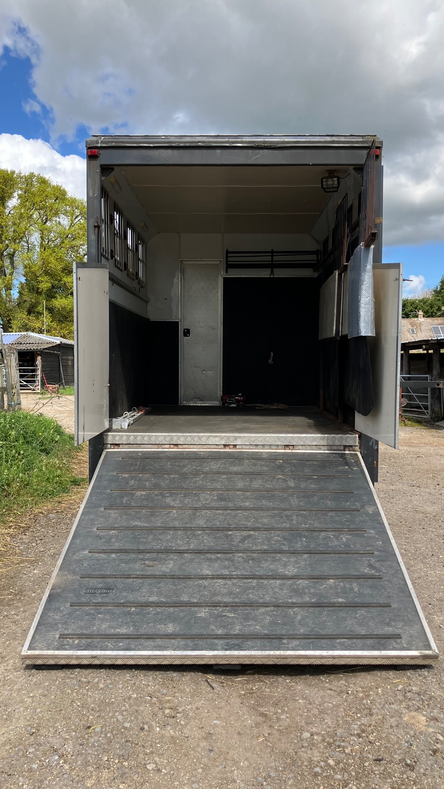 Custom  Man Horsebox - Horseboxes 3.6-7.5 Tonnes in 