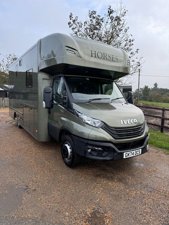 Trevett & Smith 7T Iveco Daily Horsebox