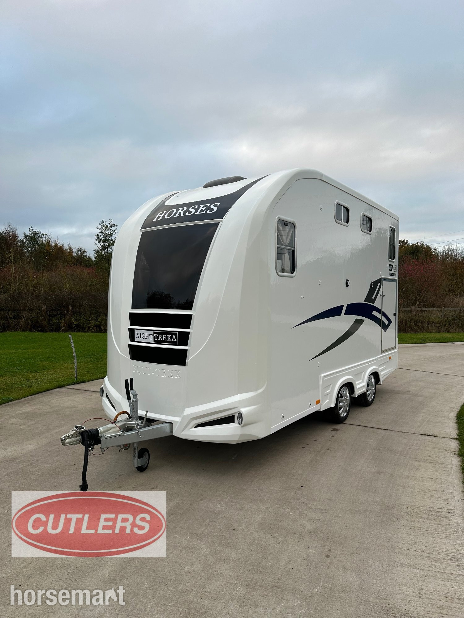  Equi-Trek Night-Treka Excel  Horse Trailer