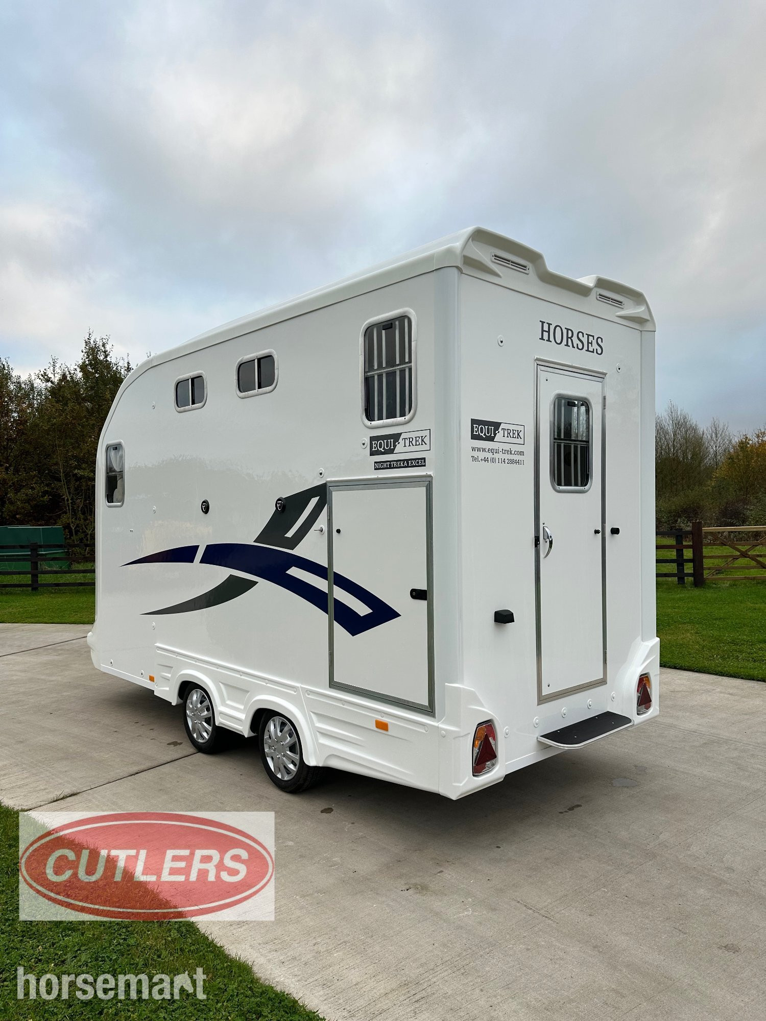 Equi-Trek Night-Treka Excel  Horse Trailer - Horse Trailers