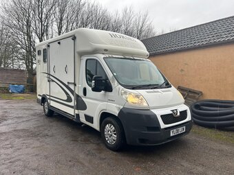 Peugeot Boxer Horsebox