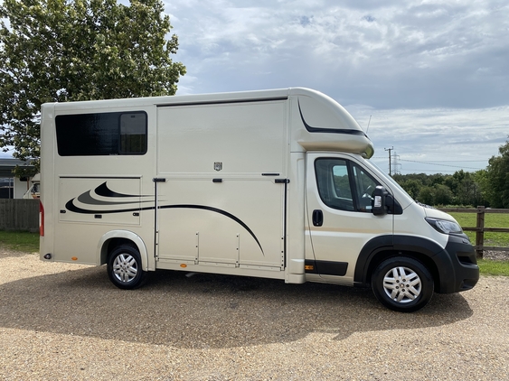 Trevett & Smith  Citroen Horsebox