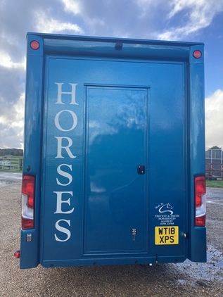 Trevett & Smith  Citroen Horsebox - Horseboxes 3.6-7.5 Tonnes