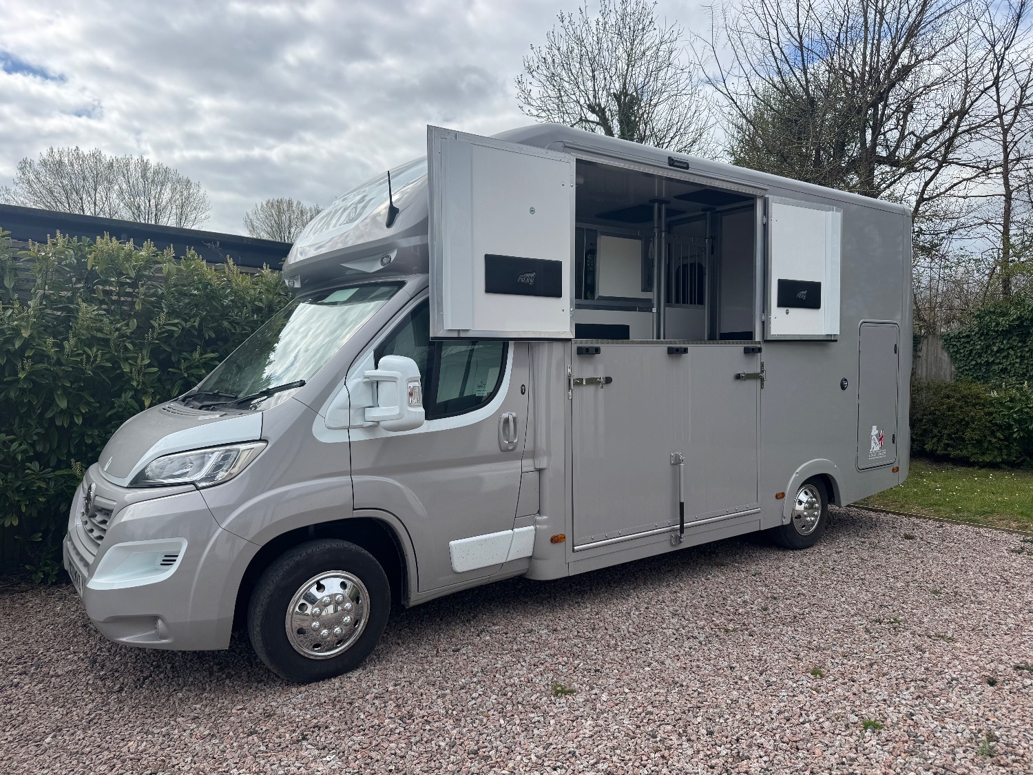Foxy Stallion Lux Vauxhall Horsebox