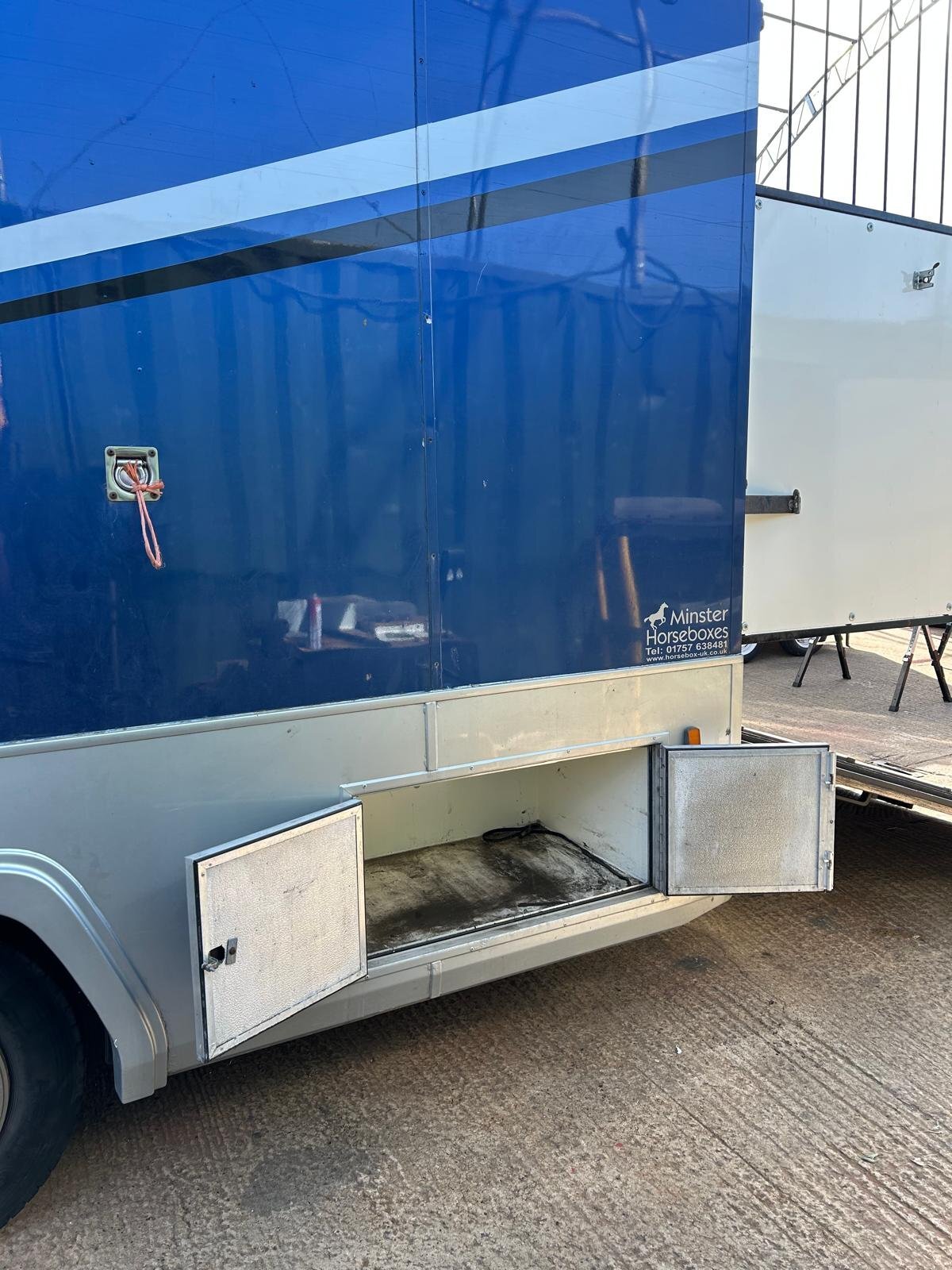 Custom  Man Horsebox - Horseboxes 3.6-7.5 Tonnes in 