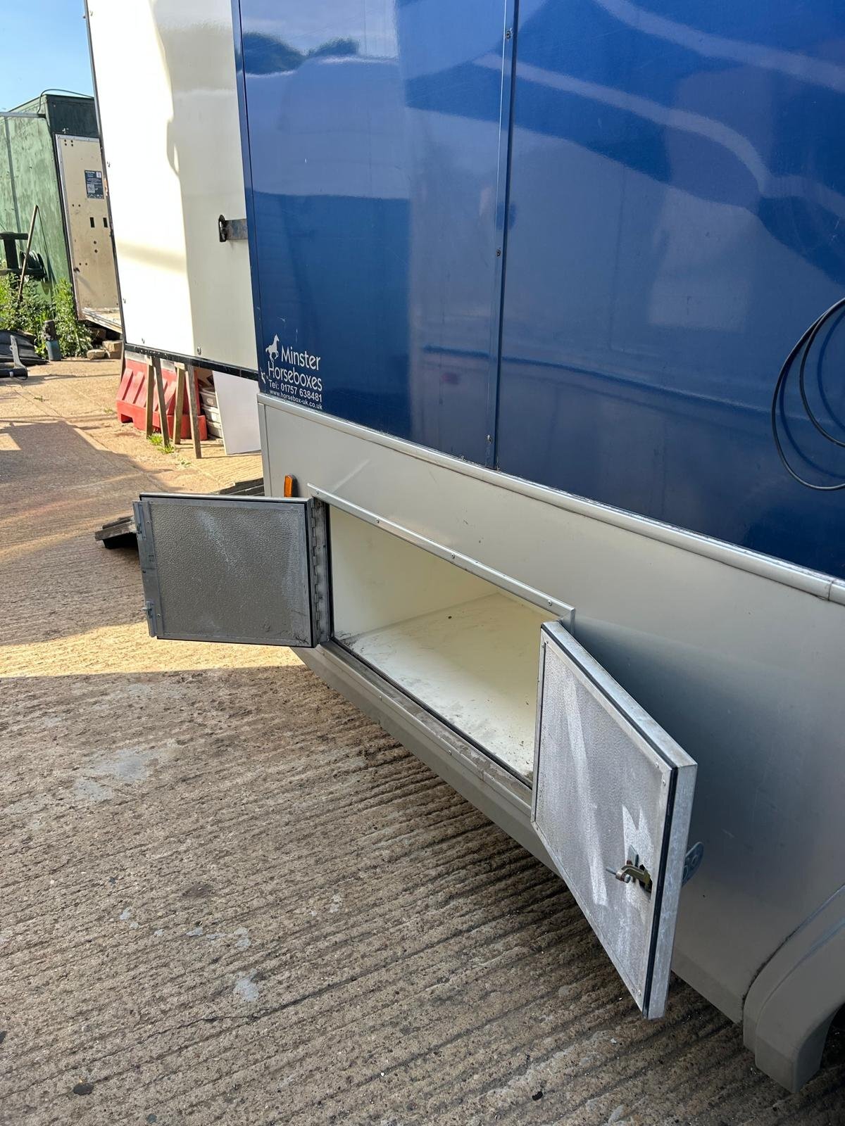 Custom  Man Horsebox - Horseboxes 3.6-7.5 Tonnes