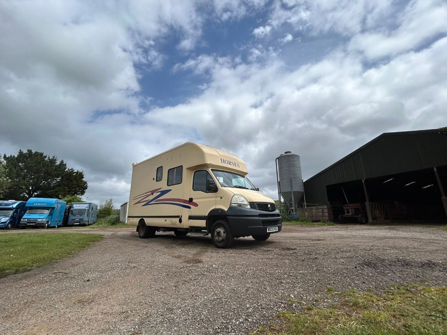  George Smith Mascott Renault Horsebox