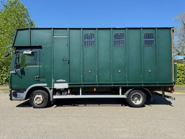 Horseboxes 3.6-7.5 Tonnes - Winterbourne Transporter MAN TGL 7.5 Ton Horsebox