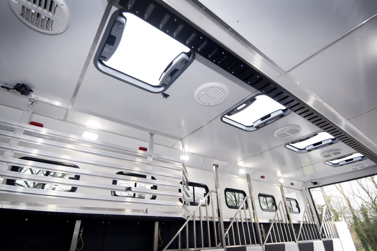 Horseboxes Over 7.6 Tonnes - Equine Quality  Scania Horsebox in 