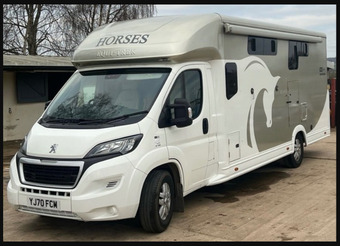 2020 Peugeot Boxer Horsebox