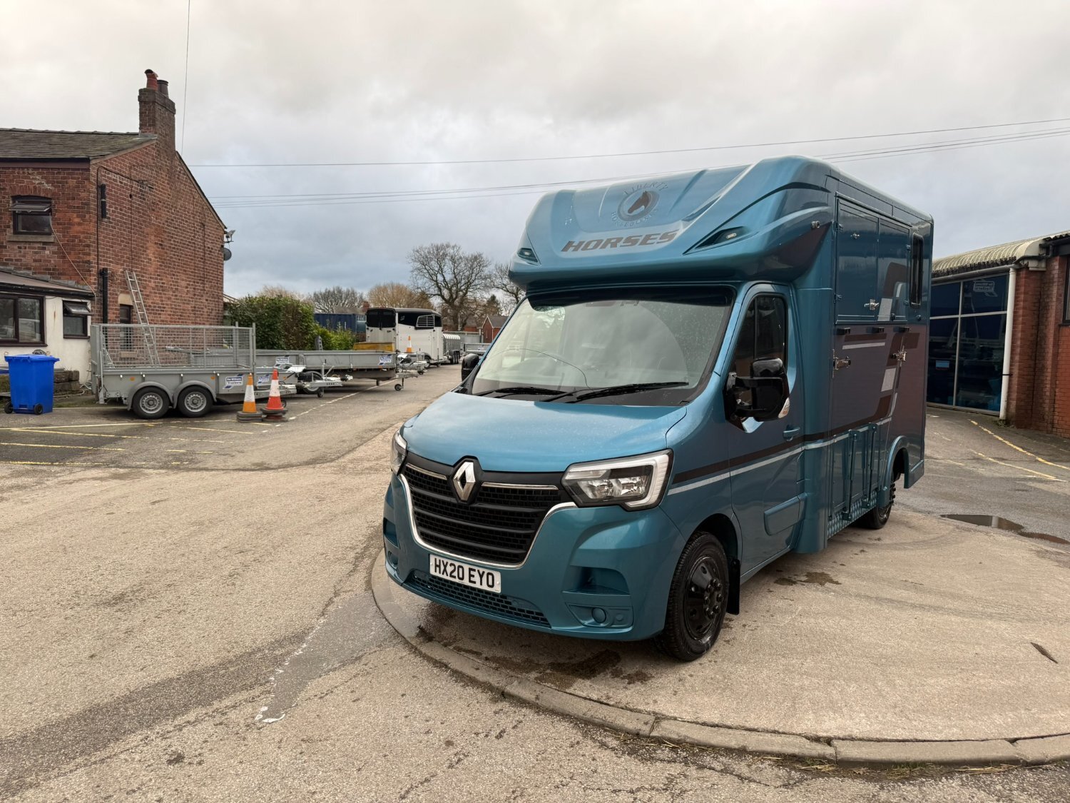  Liberty  Renault Horsebox