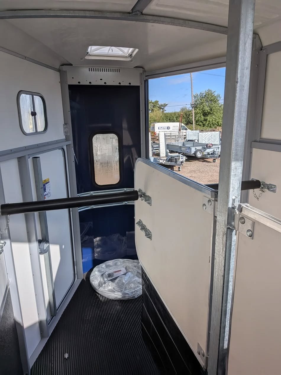Ifor Williams HB506  Horse Trailer - Horse Trailers
