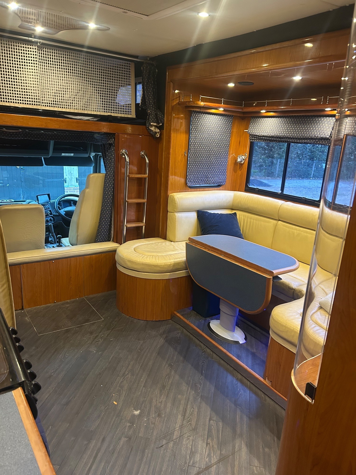 Oakley Supreme DAF Horsebox - Horseboxes 3.6-7.5 Tonnes