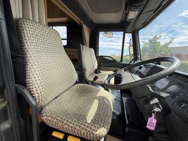 PRB Coach build Iveco Eurocargo Tector 75E17 Horsebox