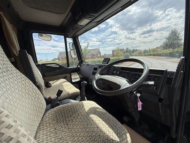  PRB Coach build Iveco Eurocargo Tector 75E17 Horsebox