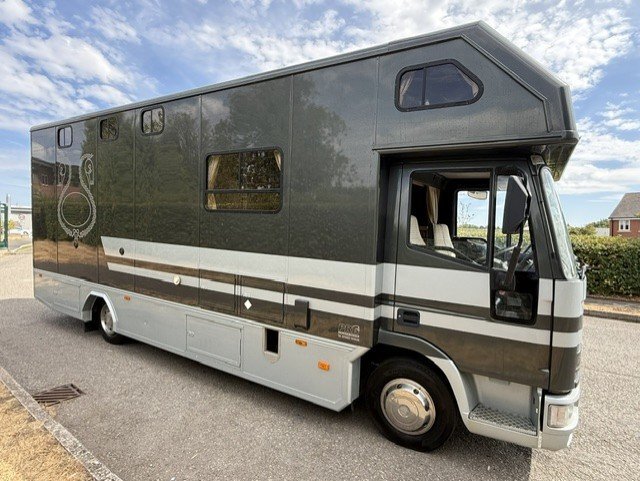 PRB Coach build Iveco Eurocargo Tector 75E17 Horsebox 