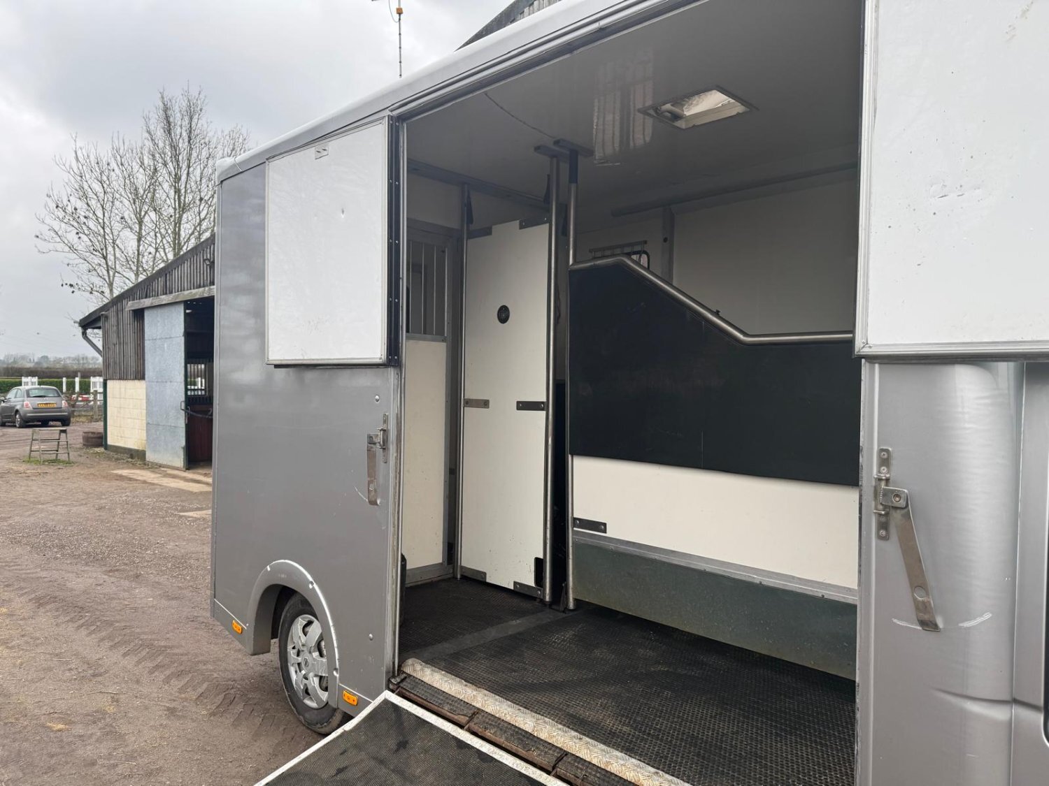  Select Pro Vauxhall Horsebox