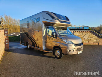 2025 Iveco Daily Horsebox